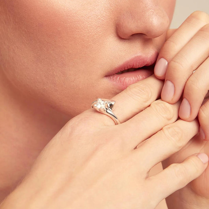 Anillo de Cristal Blanco